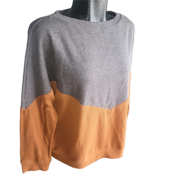 Tickled Teal Colorblock Gray and Copper Sweater XL - Picture 2 of 6